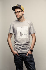 Lade das Bild in den Galerie-Viewer, T-Shirt –  3 Monate Winter
