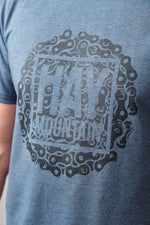 Lade das Bild in den Galerie-Viewer, T-Shirt – Kettenlogo
