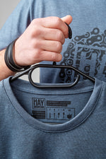 Lade das Bild in den Galerie-Viewer, T-Shirt – Kettenlogo
