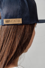Lade das Bild in den Galerie-Viewer, Trucker Cap – Hahn
